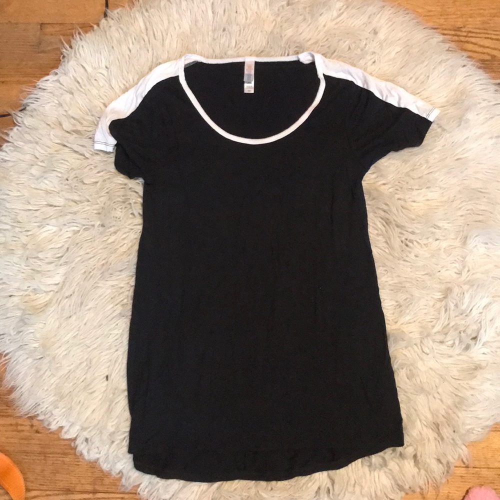 Lularoe Perfect Tee